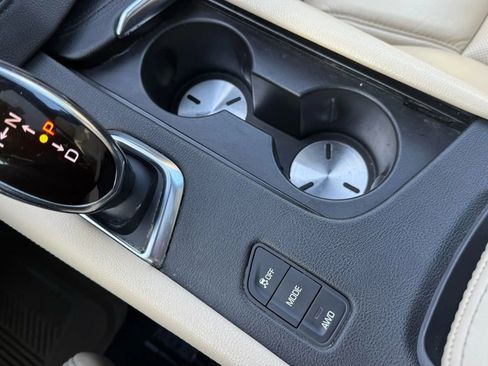 Used 2017 Cadillac XT5 Luxury image 22