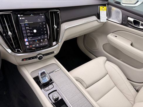 New 2026 Volvo V60 B5 Cross Country Ultra w/ Climate Package image 23