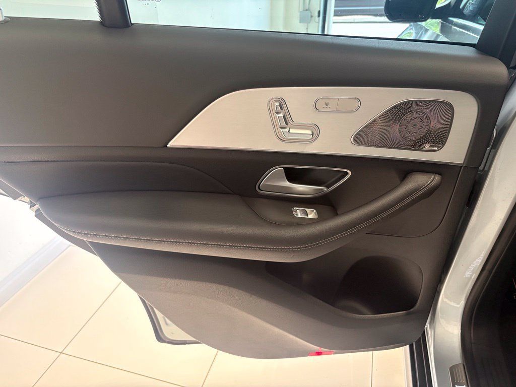 Used 2024 Mercedes-Benz GLE 350 4MATIC image 19
