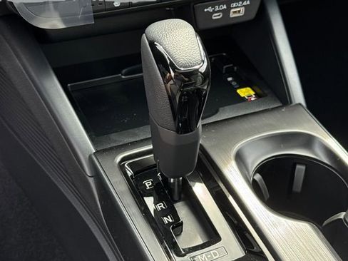 New 2026 Subaru Outback Limited AWD/4WD image 18