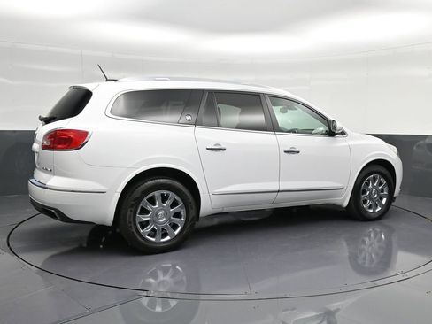 Used 2017 Buick Enclave Premium FWD image 3