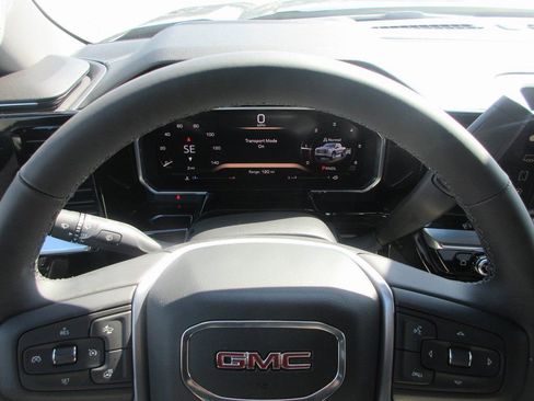 New 2026 GMC Sierra 1500 SLE w/ Max Trailering Package image 17