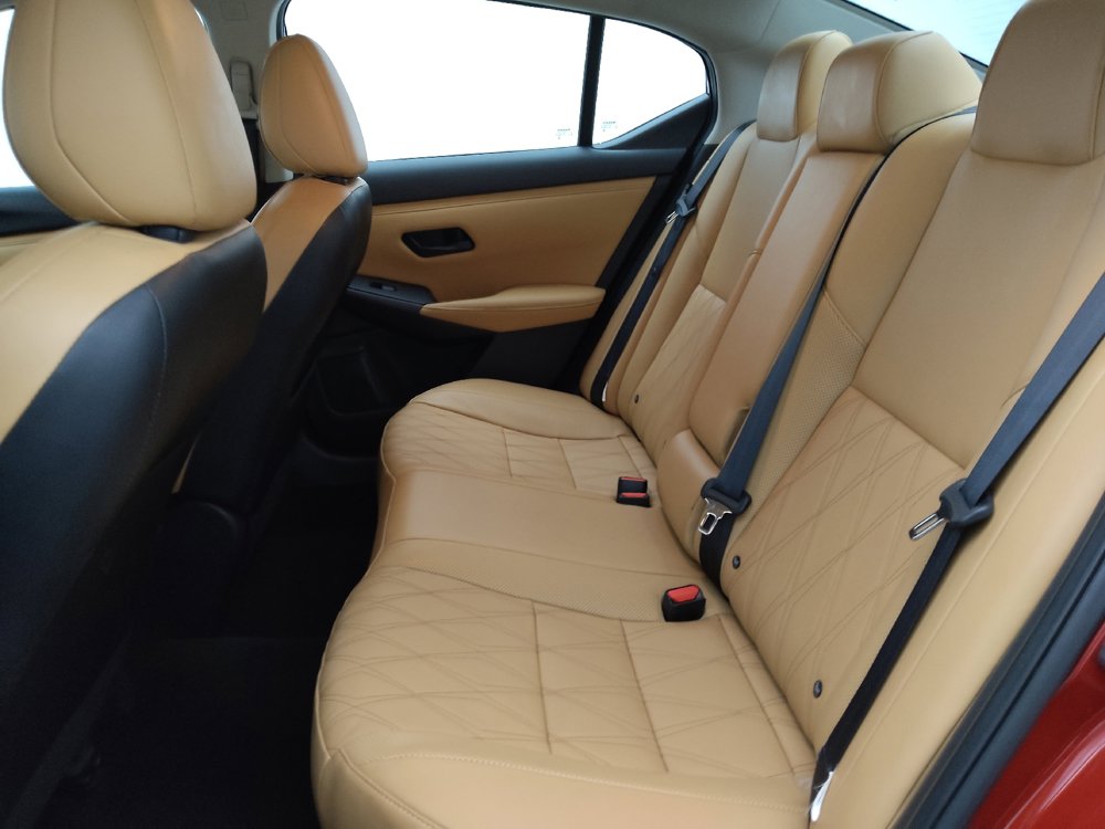 Used 2024 Nissan Sentra SV w/ SV Premium Package FWD image 18
