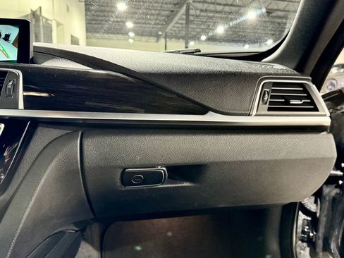 Used 2018 BMW 430i Convertible image 22