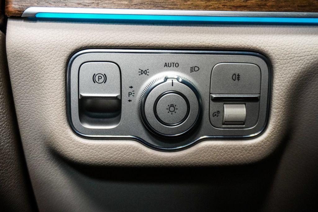 Used 2020 Mercedes-Benz GLS 450 4MATIC image 20