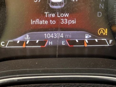 Used 2019 Jeep Cherokee Limited FWD image 19