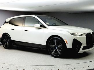 Used 2025 BMW iX xDrive50 video 1