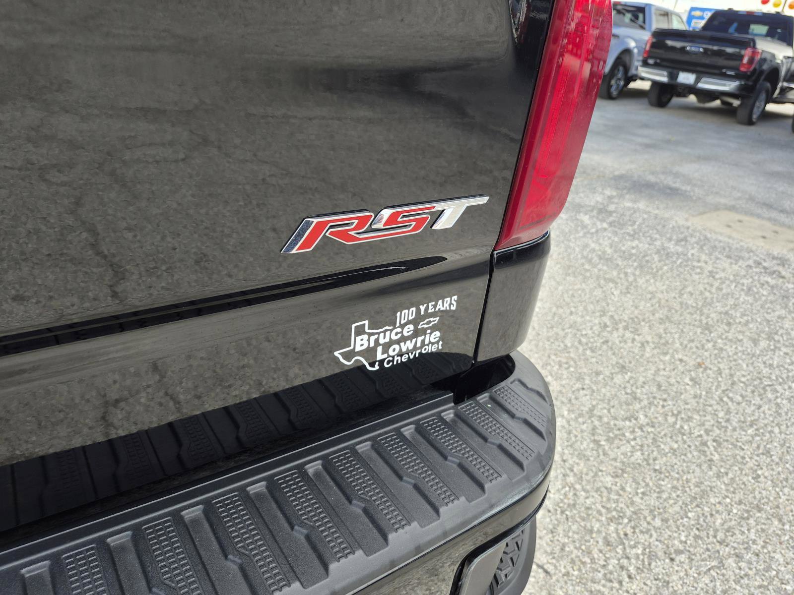 Used 2026 Chevrolet Silverado 1500 RST w/ RST Select Package AWD/4WD image 12
