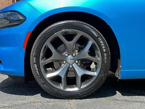 Used 2015 Dodge Charger SXT RWD image 46