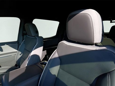 New 2026 GMC Sierra EV Elevation w/ Premium Package image 9