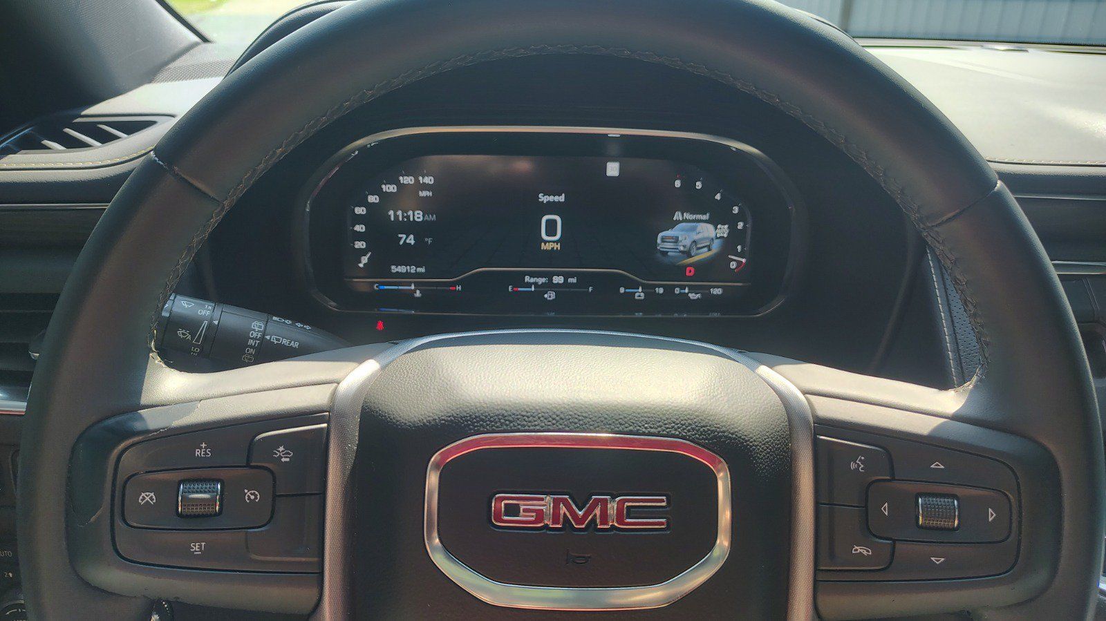 Used 2023 GMC Yukon SLT AWD/4WD image 43
