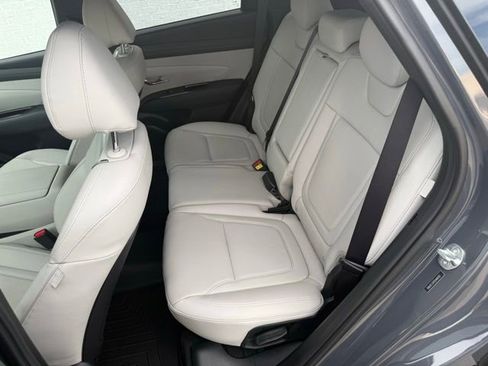 Used 2025 Hyundai Tucson Limited AWD/4WD image 11