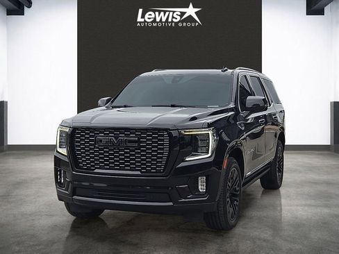 Used 2021 GMC Yukon Denali w/ Denali Ultimate Package AWD/4WD image 1