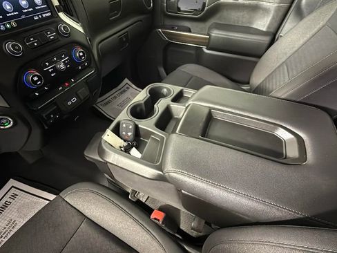 Used 2022 Chevrolet Silverado 2500 LT w/ Convenience Package image 24