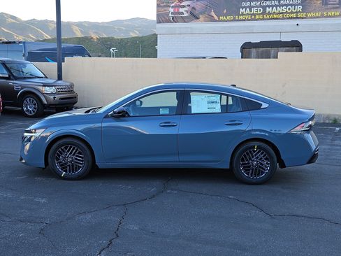 New 2026 Nissan Sentra SV w/ Floor Mat Package FWD image 3