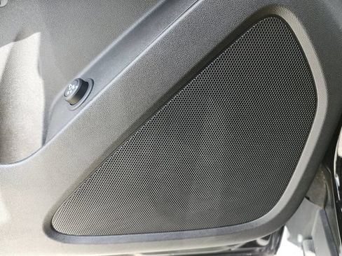 Used 2024 Chevrolet Equinox LT FWD image 24