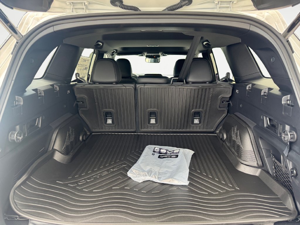 New 2026 Subaru Outback Limited AWD/4WD image 16
