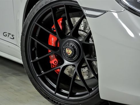 Used 2018 Porsche 911 GT3 RS image 4