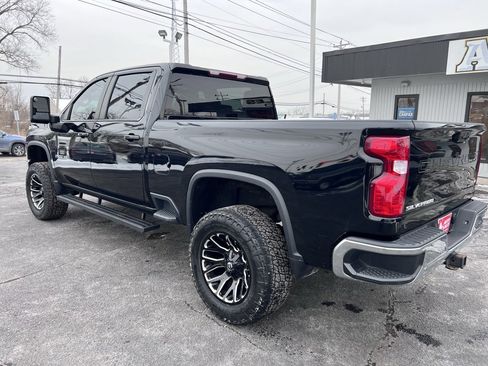 Used 2022 Chevrolet Silverado 2500 LT w/ Convenience Package image 12