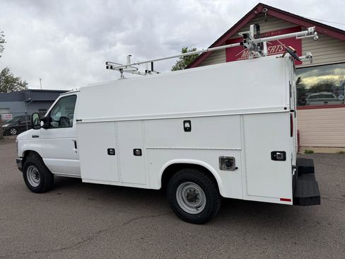 Used 2019 Ford E-350 and Econoline 350 Super Duty w/ Power Windows & Locks Group RWD image 6