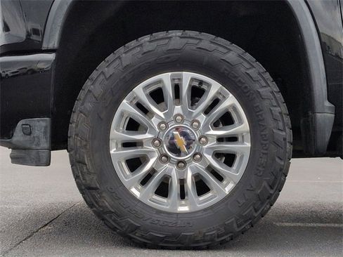 Used 2023 Chevrolet Silverado 3500 High Country w/ Technology Package image 31