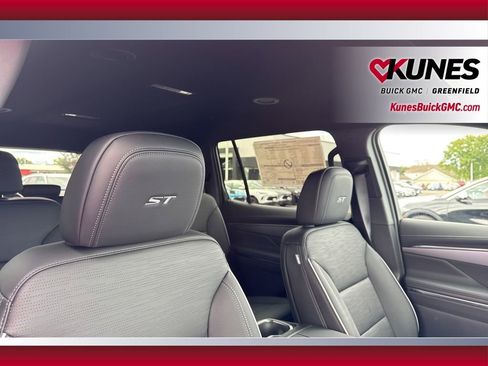 New 2026 Buick Enclave Sport Touring w/ LPO, Floor Liner Package image 59