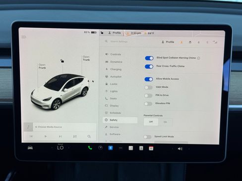 Used 2021 Tesla Model Y Long Range image 28
