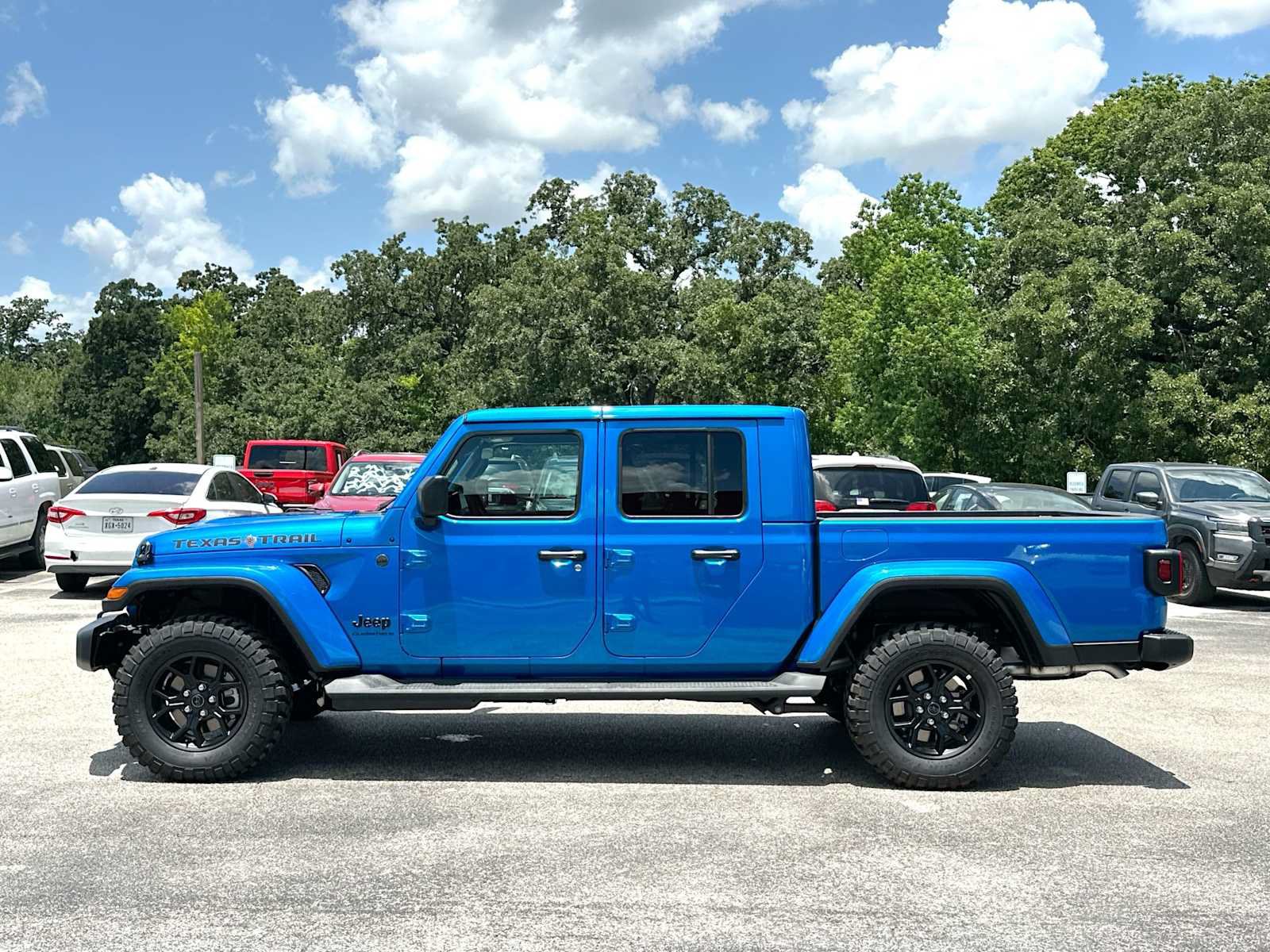 New 2026 Jeep Gladiator Sport AWD/4WD image 12