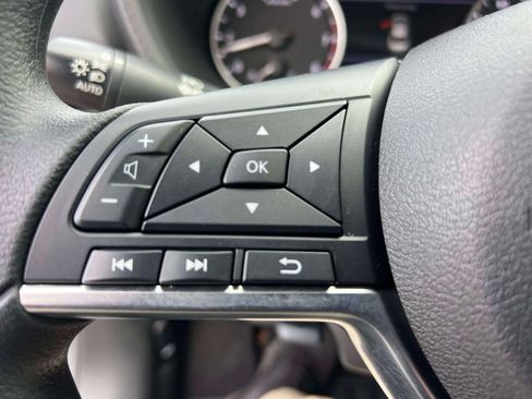 Certified 2025 Nissan Sentra SV FWD image 20