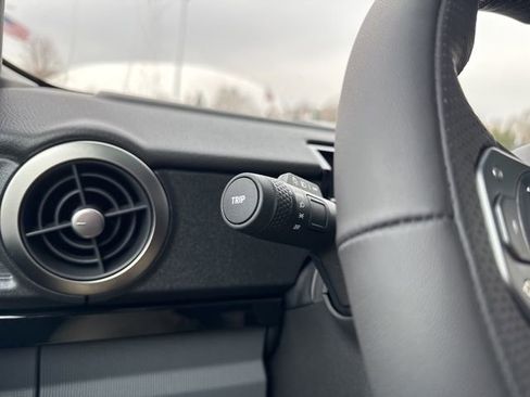 New 2025 INEOS Grenadier Fieldmaster Edition image 9