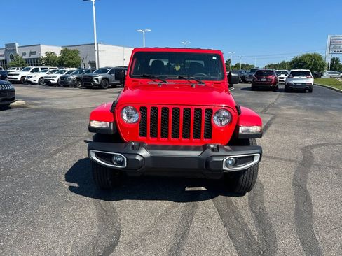 Used 2023 Jeep Gladiator Sport AWD/4WD image 8