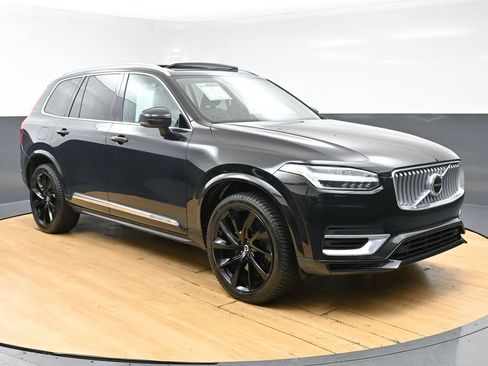 Used 2021 Volvo XC90 T8 Inscription Expression w/ Climate Package AWD/4WD image 3