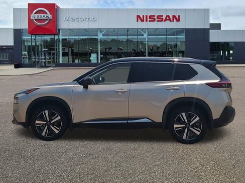 Used 2023 Nissan Rogue SL AWD/4WD image 4