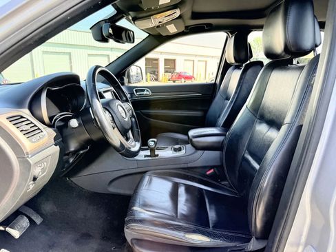 Used 2015 Jeep Grand Cherokee Limited AWD/4WD image 2