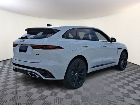 New 2026 Jaguar F-PACE R-Dynamic S image 4