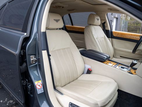 Used 2013 Bentley Flying Spur Flying Spur image 14