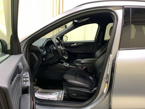 Used 2024 Ford Escape ST-Line w/ Tech Pack #1 AWD/4WD image 26