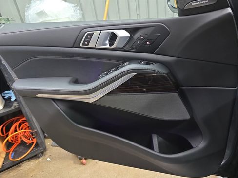 Used 2025 BMW X5 xDrive40i image 26