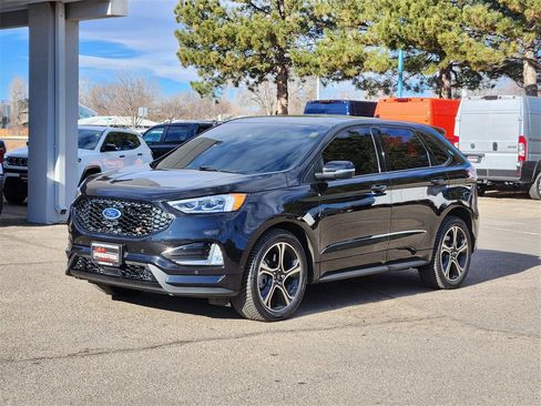 Used 2021 Ford Edge ST w/ Equipment Group 401A image 4