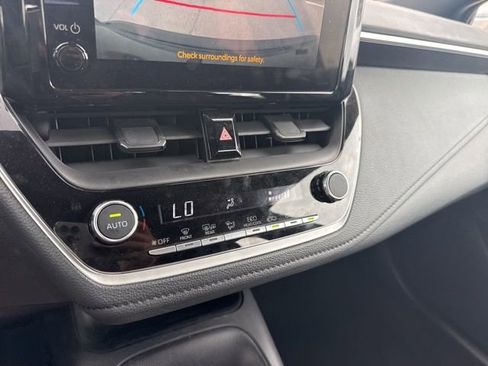 Used 2024 Toyota Corolla SE image 11