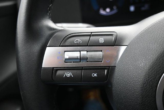 Used 2025 Hyundai Kona SEL AWD/4WD image 19