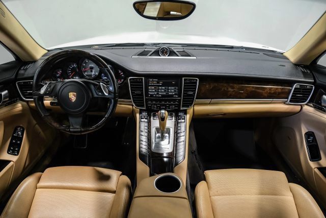 Used 2016 Porsche Panamera S w/ Premium Package Plus RWD image 18