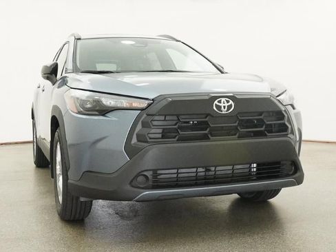 New 2026 Toyota Corolla Cross LE FWD image 30