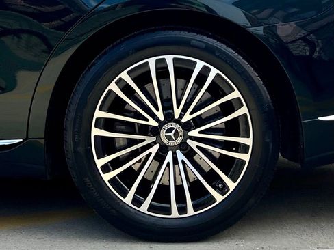 Certified 2023 Mercedes-Benz S 580 4MATIC Sedan image 11