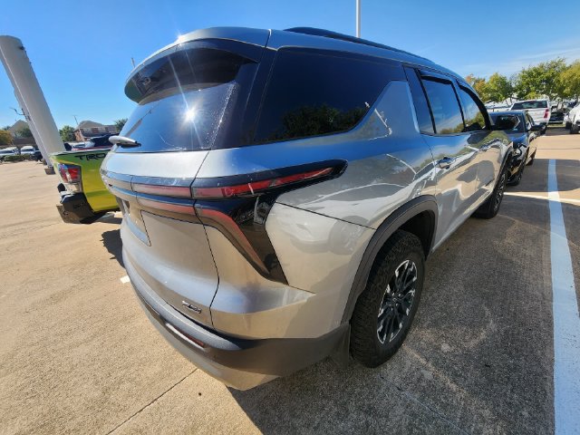 Used 2025 Chevrolet Traverse Z71 w/ Enhanced Driving Package AWD/4WD image 4