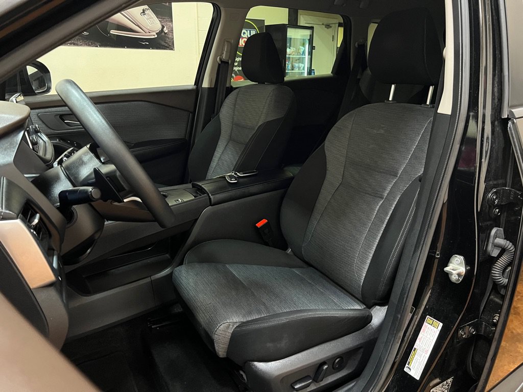 Used 2023 Nissan Rogue SV FWD image 31