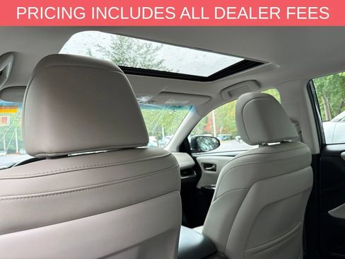 Used 2018 Toyota Avalon XLE Premium FWD image 9