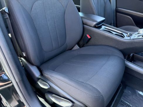 Used 2016 Chrysler 200 Limited w/ Anniversary Edition FWD image 23