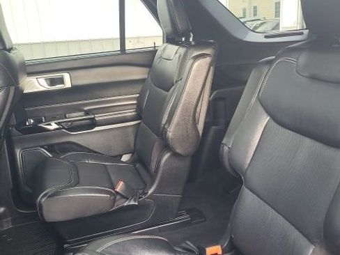 Used 2022 Ford Explorer ST w/ ST Street Pack image 19