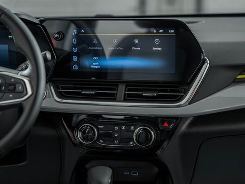 New 2026 Chevrolet Trax LT w/ Driver Confidence Package image 21